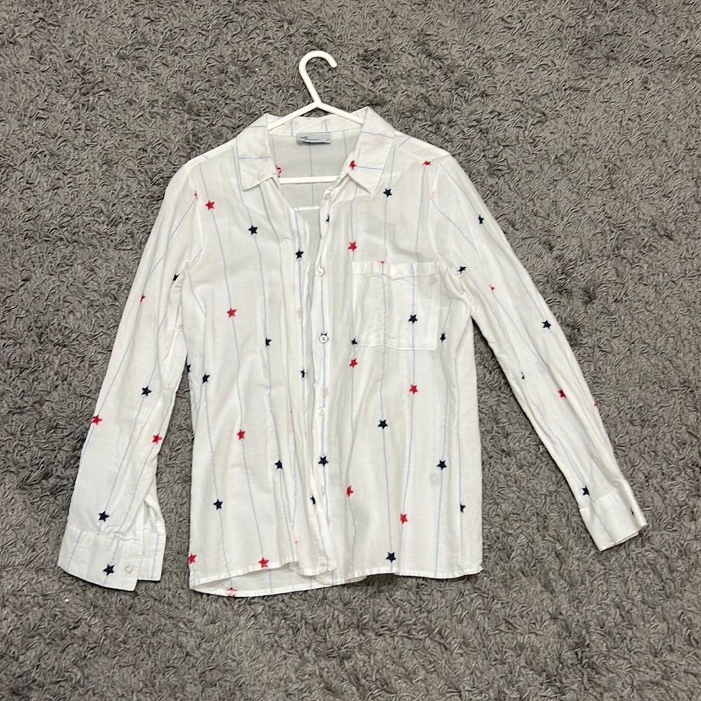 100% cotton. Embroidered stars